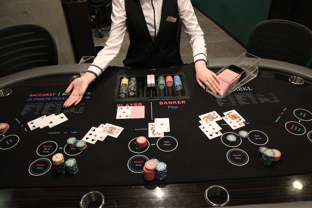 SPARKLの店内のゲームテーブル