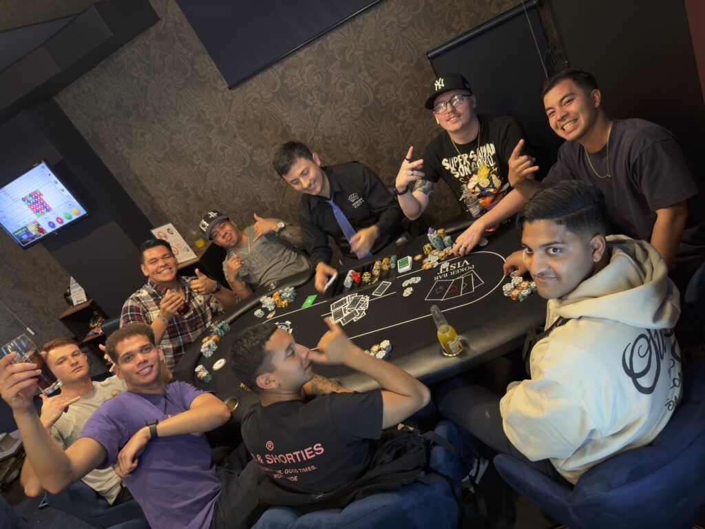 Poker bar VISIT+の公式HP掲載写真
