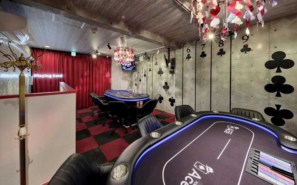 POKER BAR Aceの浦和店のポーカーテーブル