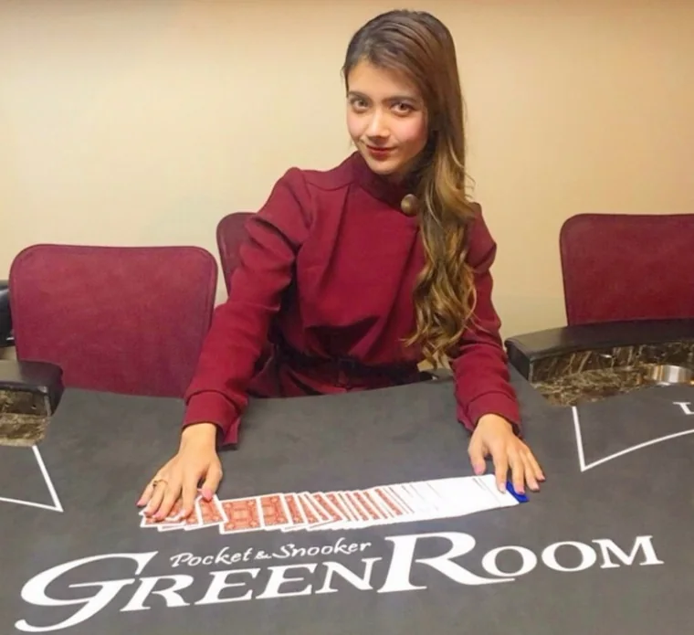 埼玉 GreenRoomのGreenRoomのテーブルでのディーリング風景