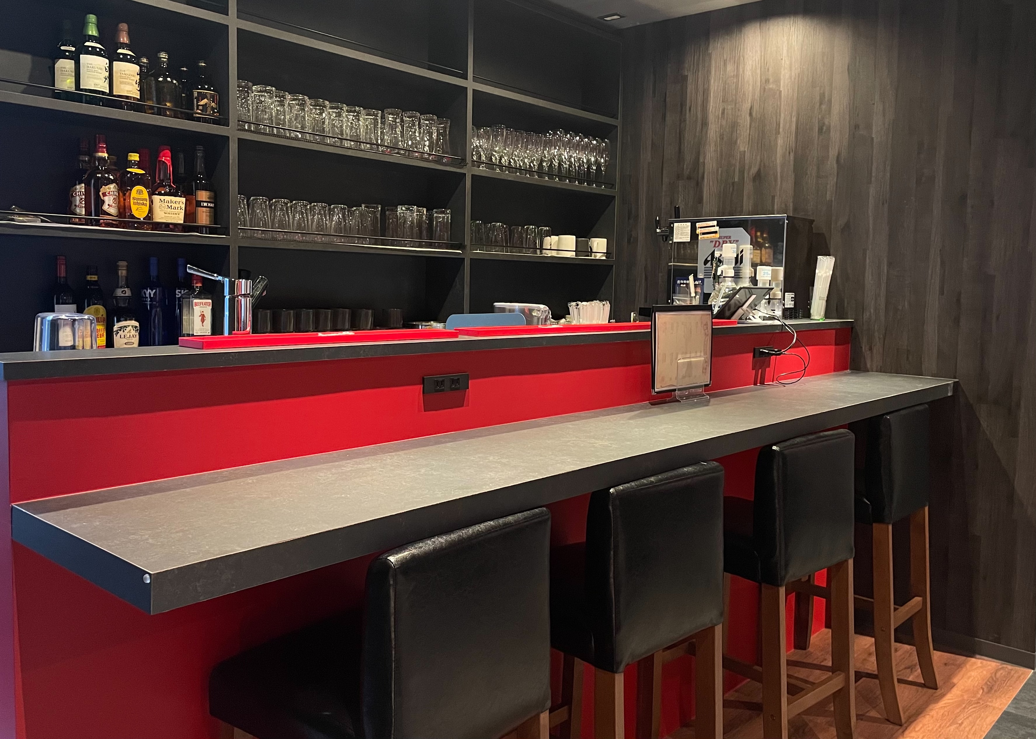 BACKDOOR下北店の公式HP掲載写真