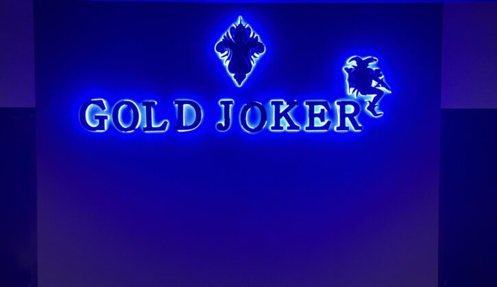 横浜ポーカーBar GOLD JOKER 本厚木店の公式HP掲載写真