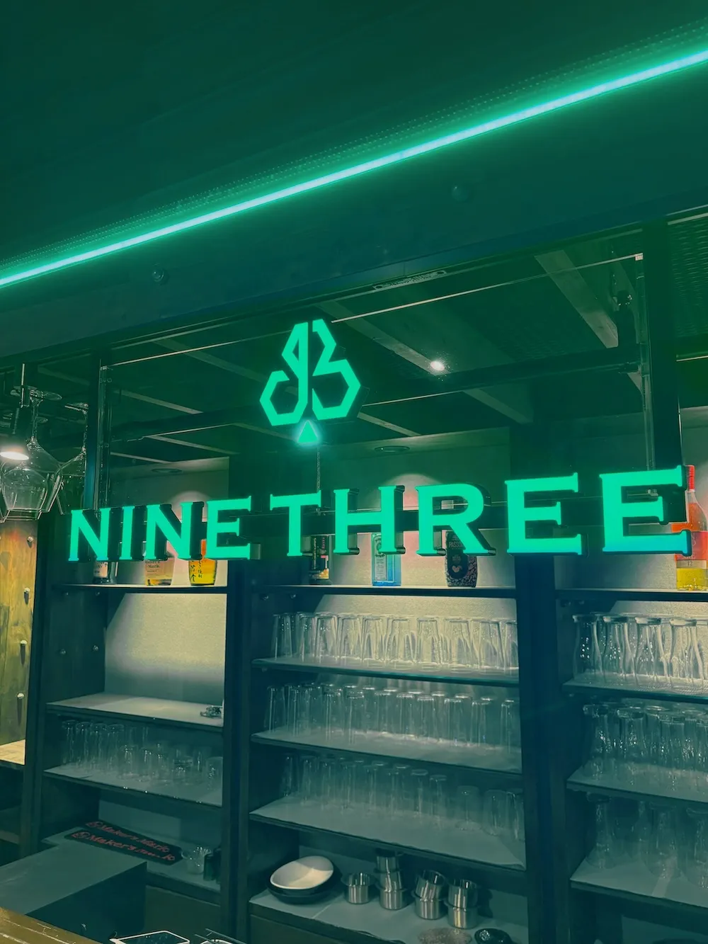 NINE THREE札幌のバーカウンター