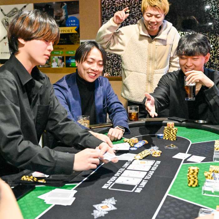 Golf Poker Bar ALLIN ONE 千葉の公式HP掲載写真