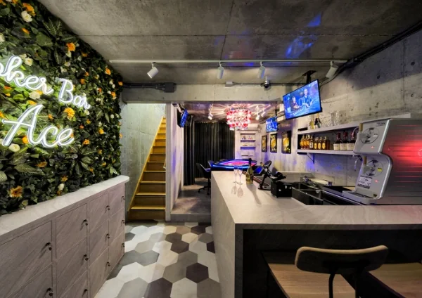 POKER BAR Aceの浦和店のバーカウンター